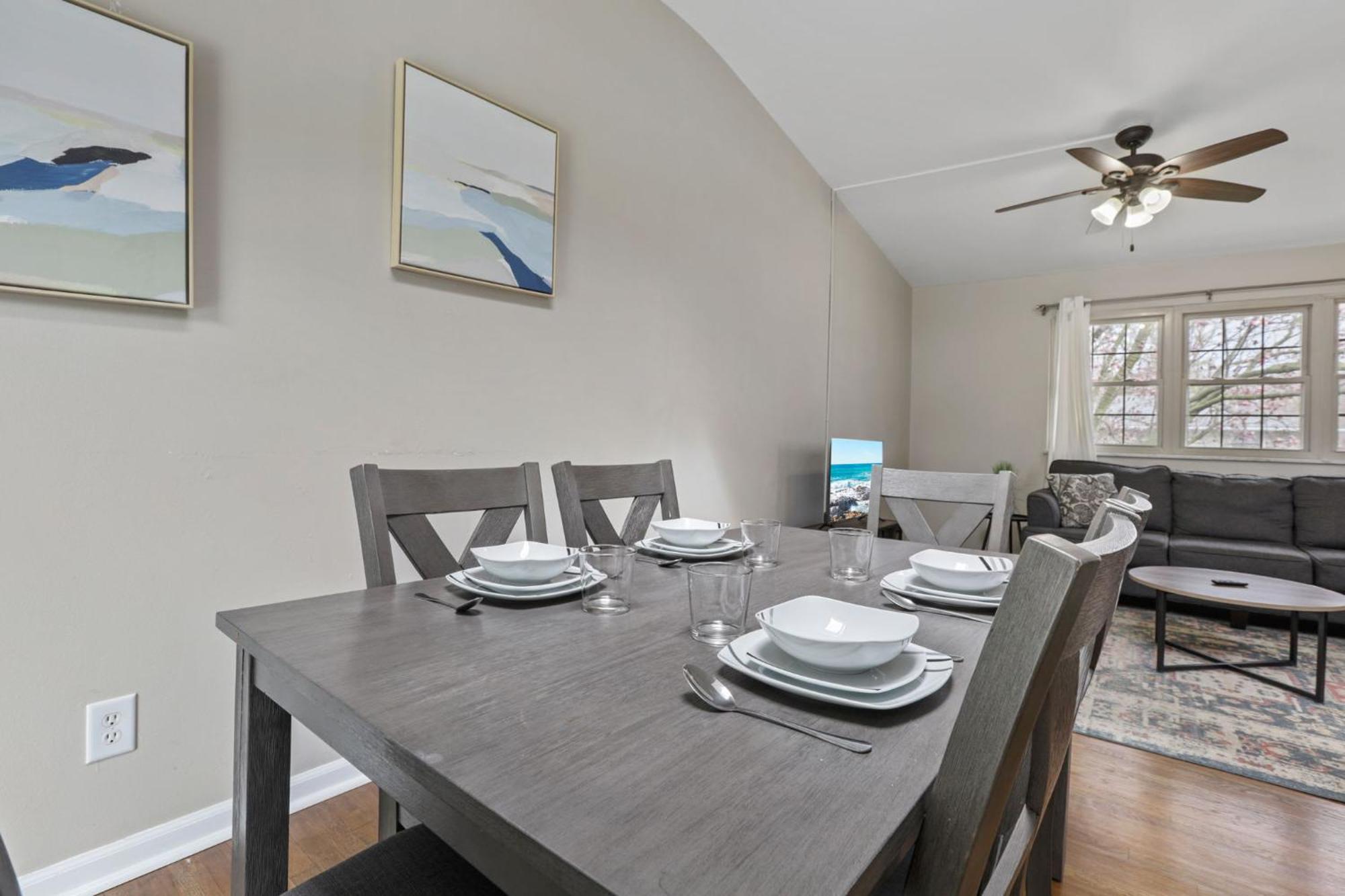 Housepitality - The Woodward Park Charmer - 4br * Columbus