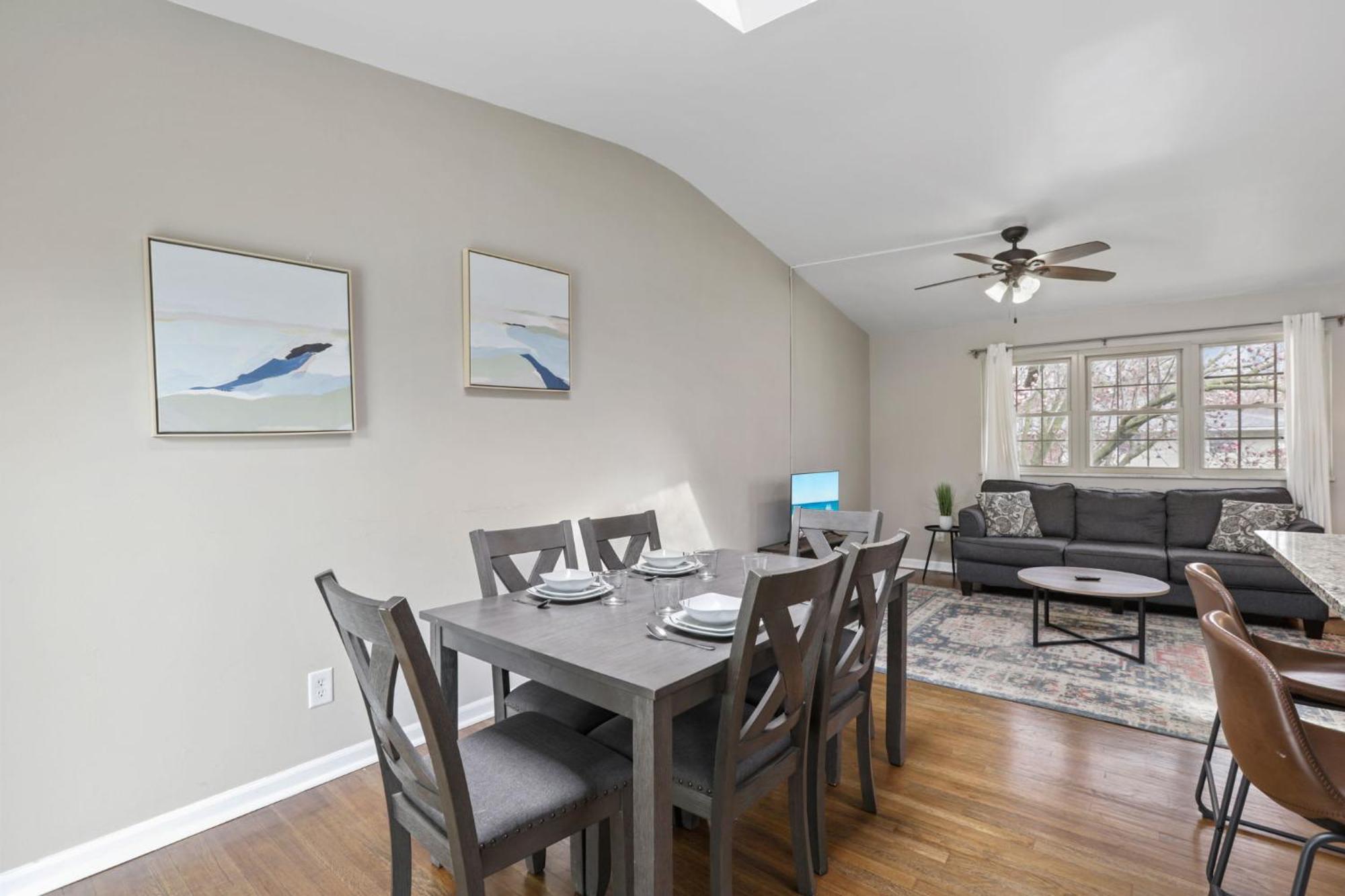 Ferienhaus Housepitality - The Woodward Park Charmer - 4br