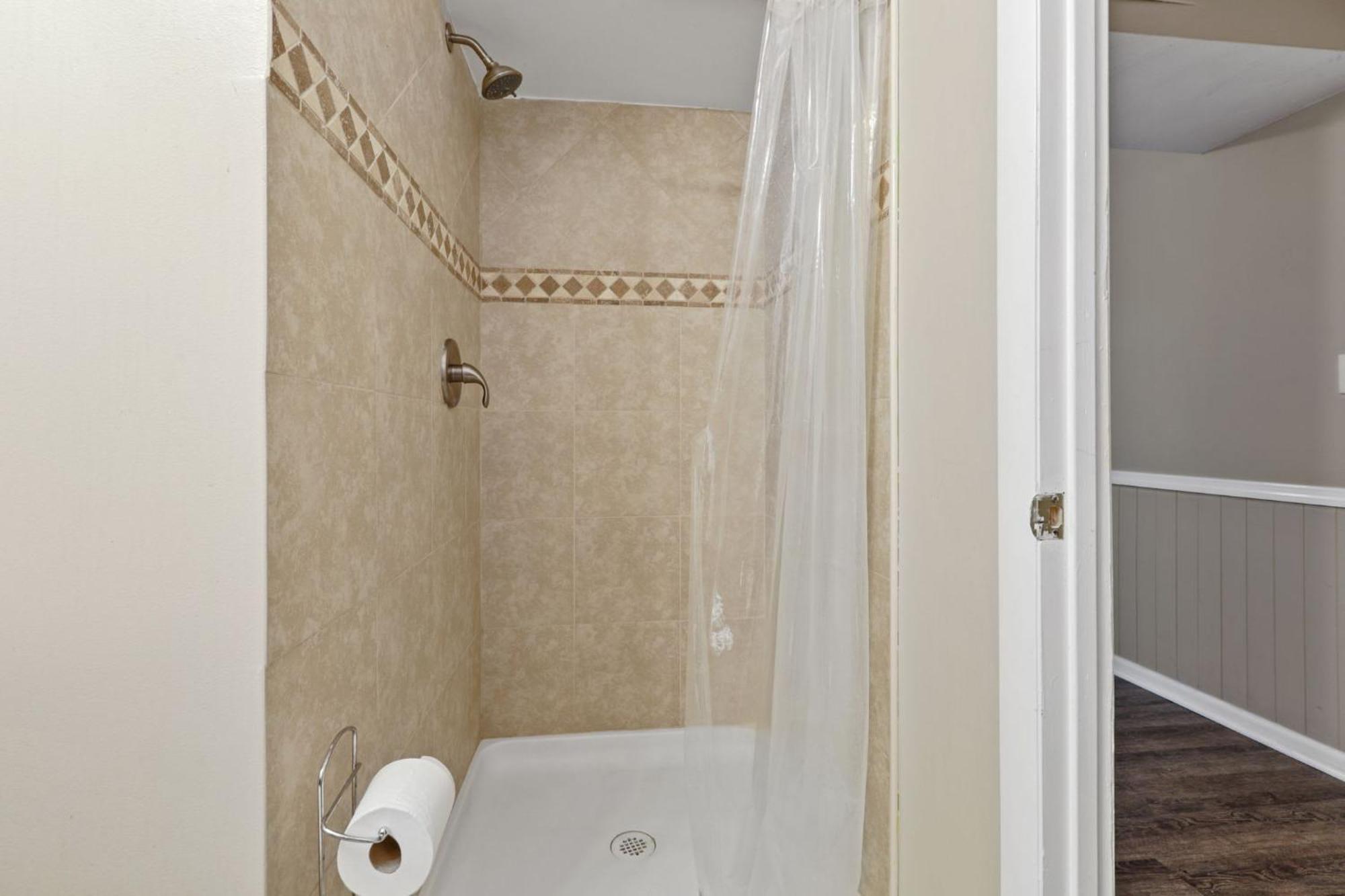 Housepitality - The Woodward Park Charmer - 4br * Columbus