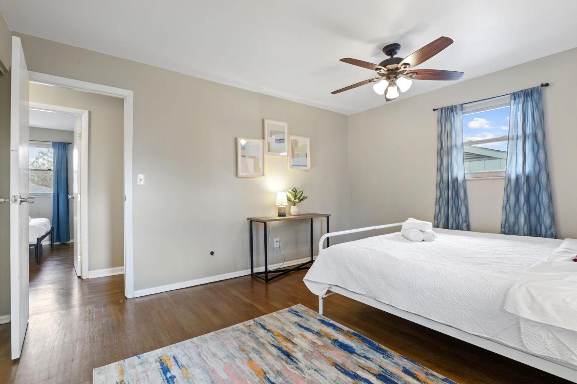 Housepitality - The Woodward Park Charmer - 4br *