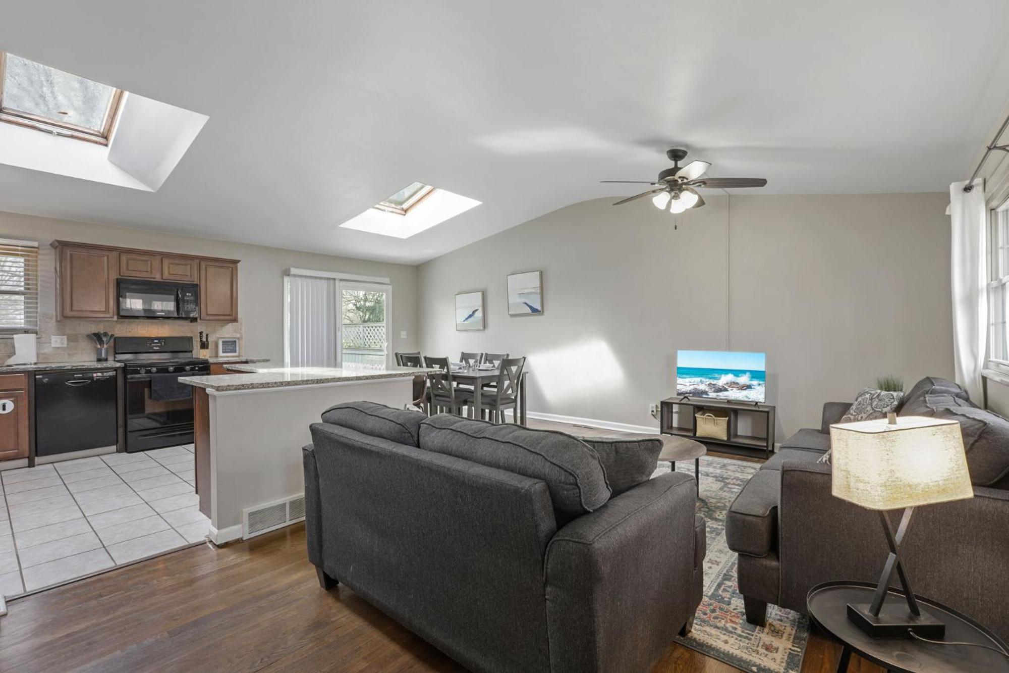 Housepitality - The Woodward Park Charmer - 4br Holiday home Columbus