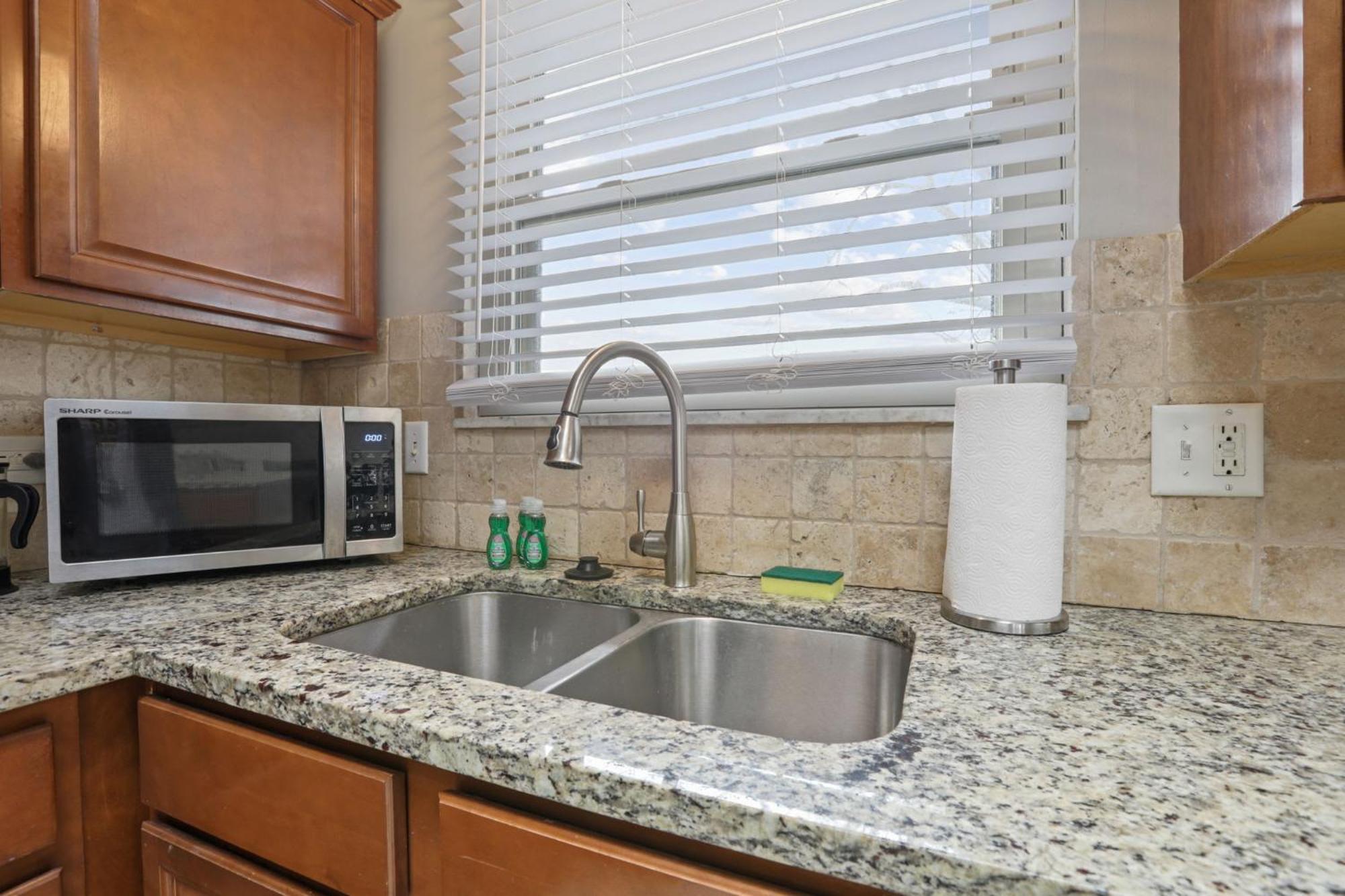 Housepitality - The Woodward Park Charmer - 4br *