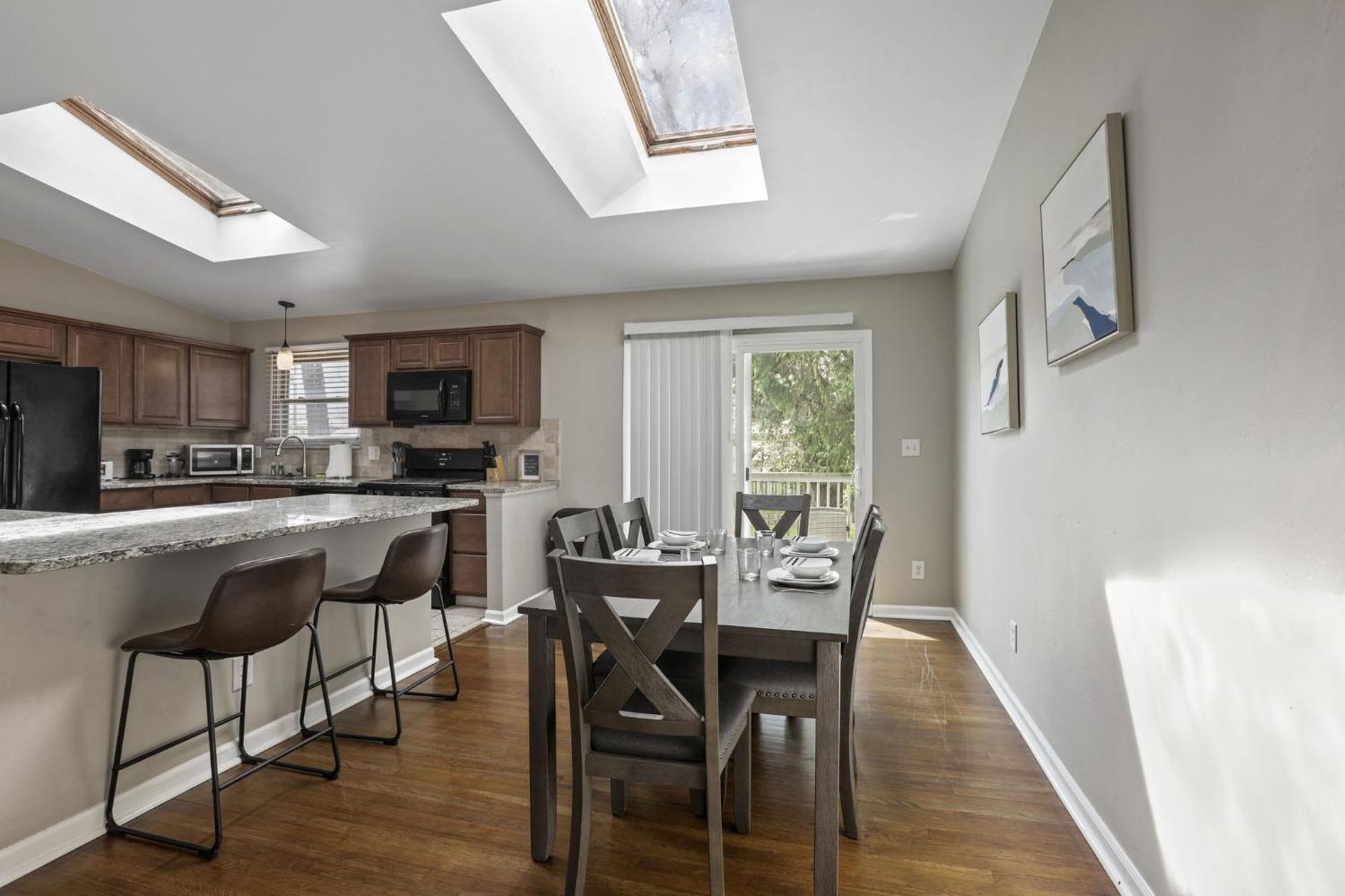 Housepitality - The Woodward Park Charmer - 4br Holiday home *